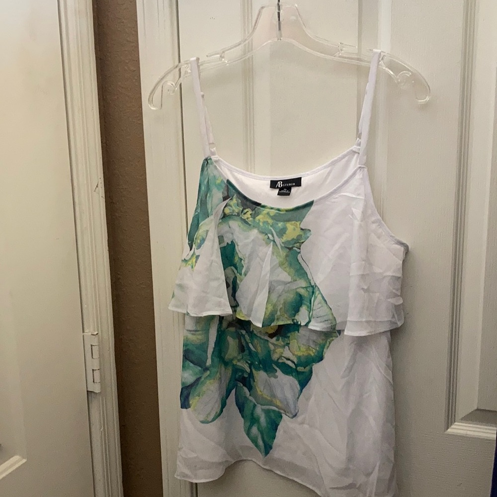 FINAL MARKDOWN Ladies AB Studio Cami-style Top (XL)